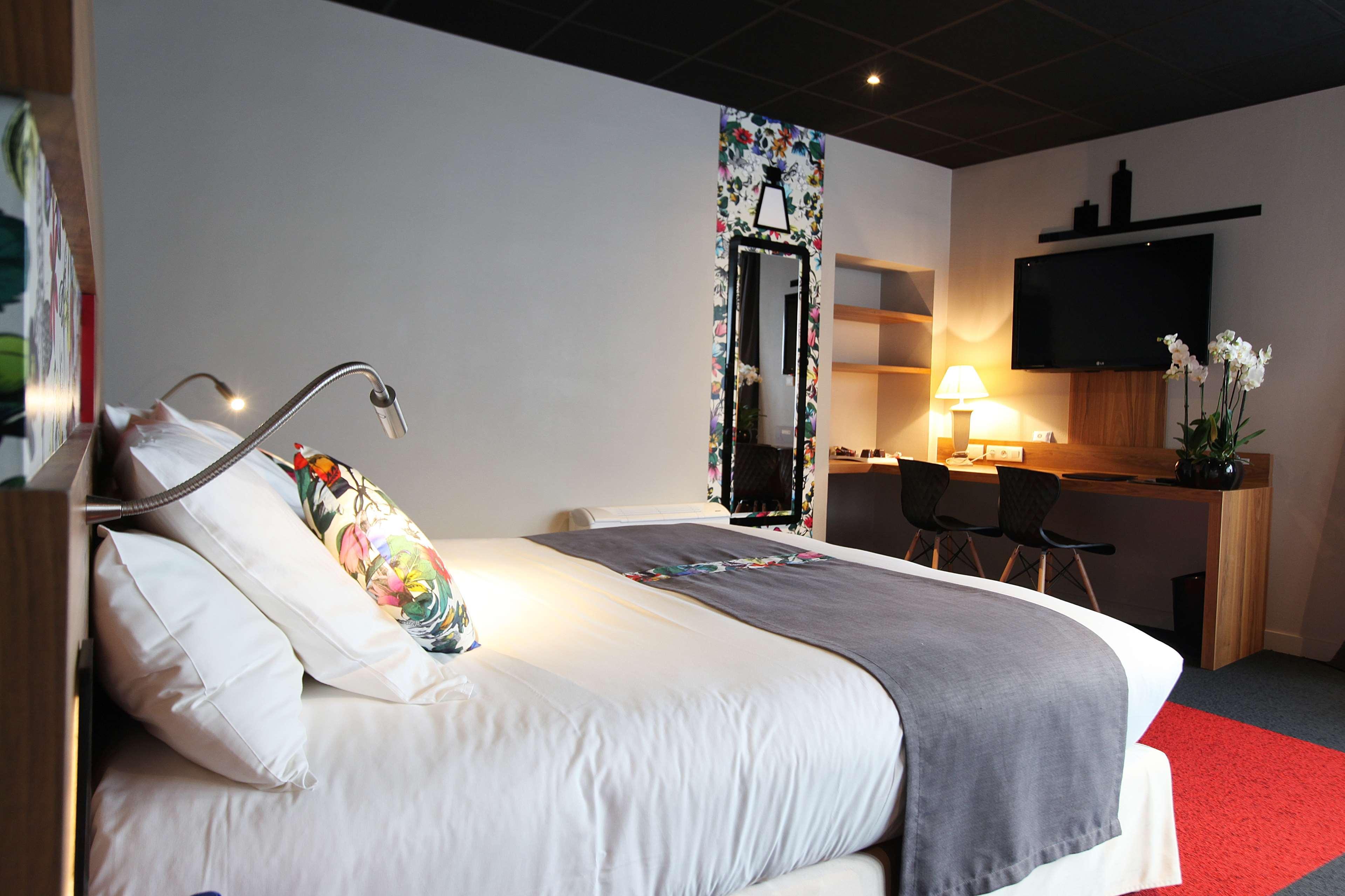 Best Western Hotel De Paris Laval  Exterior photo