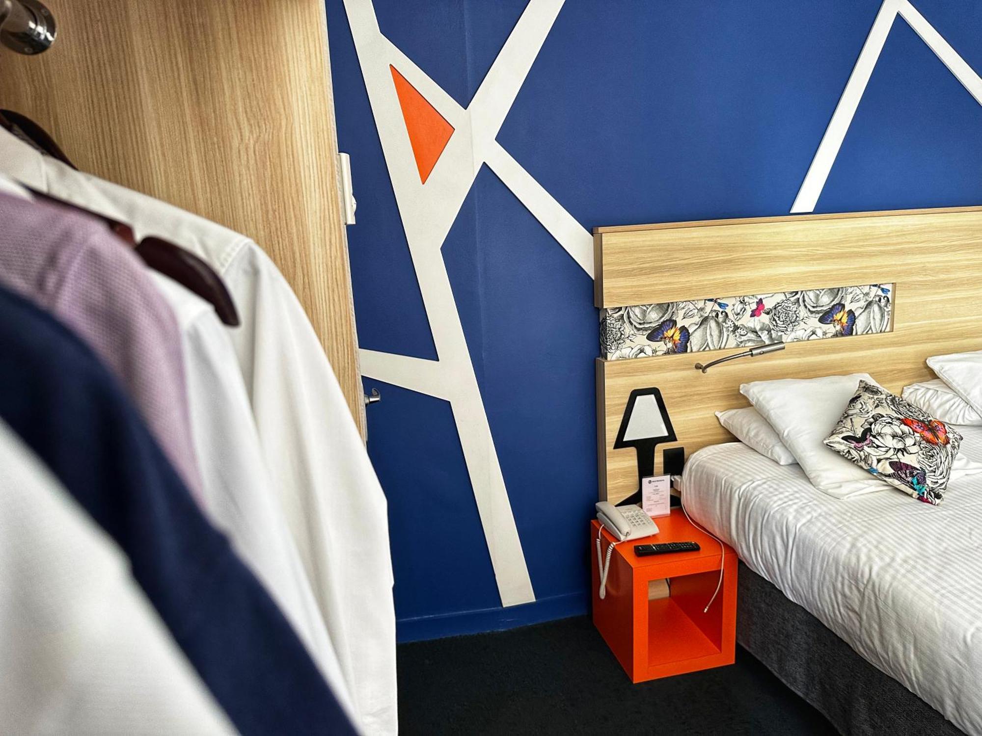 Best Western Hotel De Paris Laval  Exterior photo